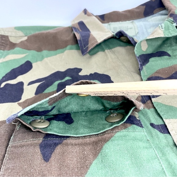 Golden Manufacturing Co Woodland Camo Combat Button Down Coat Size Small Short - Picture 7 of 9